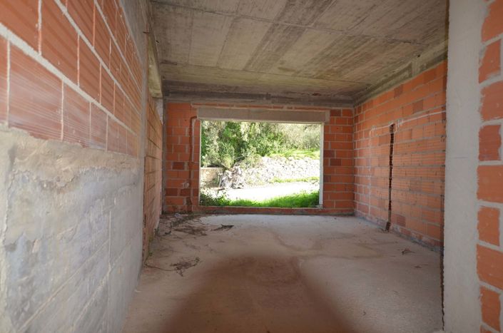 Image No.25-4 Bed Plot for sale