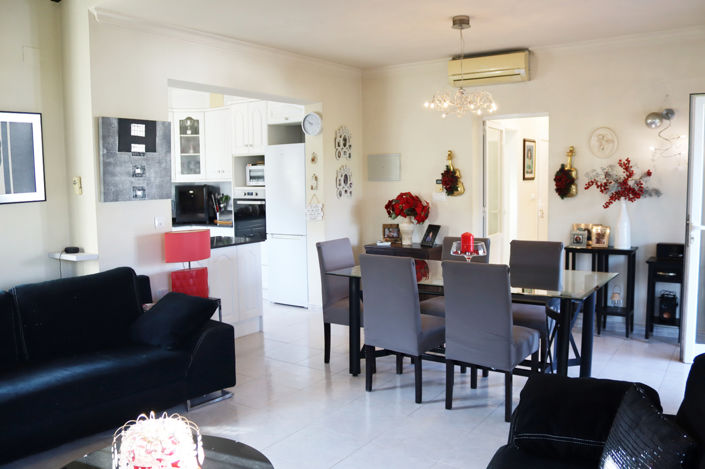 Image No.9-2 Bed Villa for sale