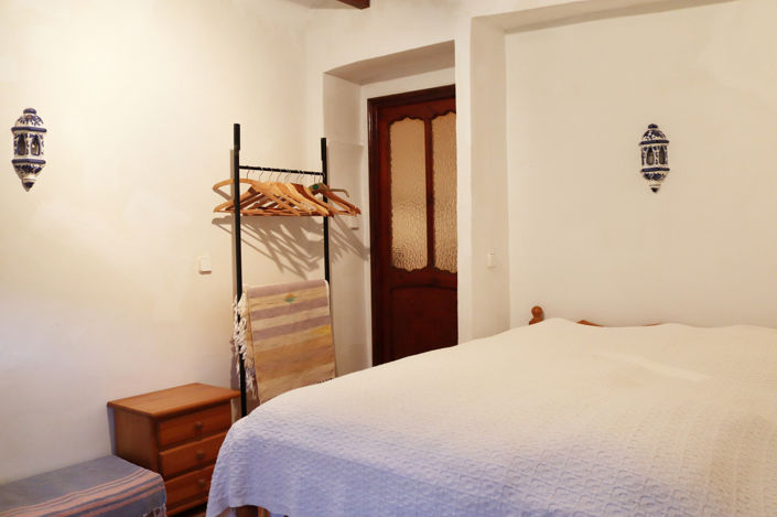 Image No.20-3 Bed Townhouse for sale