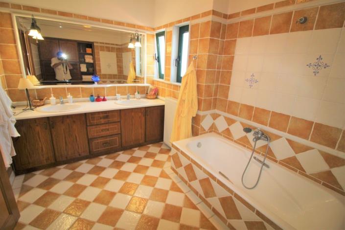 Image No.24-Villa de 4 chambres à vendre à Kokkino Horio