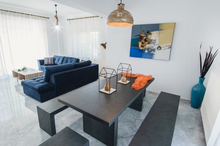 Image No.2-5 Bed Villa for sale