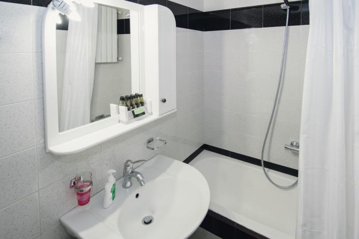 Image No.52-5 Bed Villa for sale