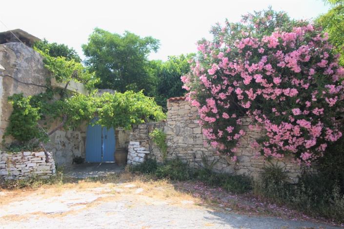 Image No.40-2 Bed House for sale