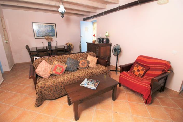 Image No.18-2 Bed House for sale