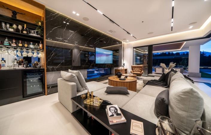 Image No.33-Villa de 5 chambres à vendre à Kokkino Horio