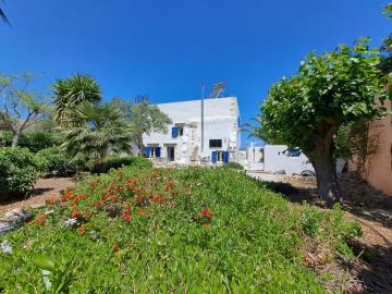 5d8fa2fb-73b3-4dce-b939-808ca569630e