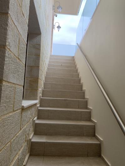 Image No.20-8 Bed Hotel for sale