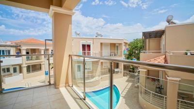 Houses-for-sale-in-Pyrgos-Psilonerou-9