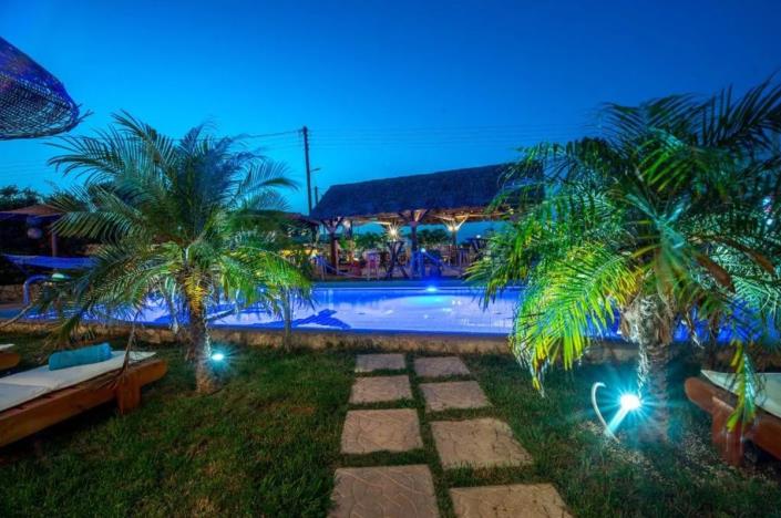 Image No.15-10 Bed Hotel for sale