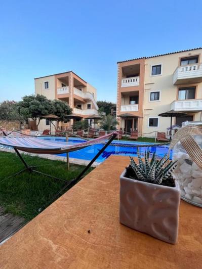 Image No.17-10 Bed Hotel for sale