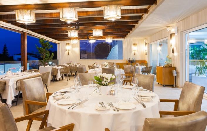 Image No.43-Maison de 30 chambres à vendre à Plaka