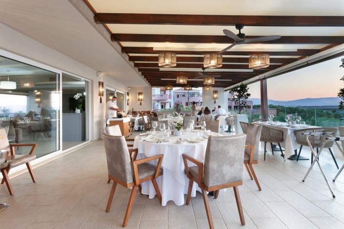 Image No.45-Maison de 30 chambres à vendre à Plaka