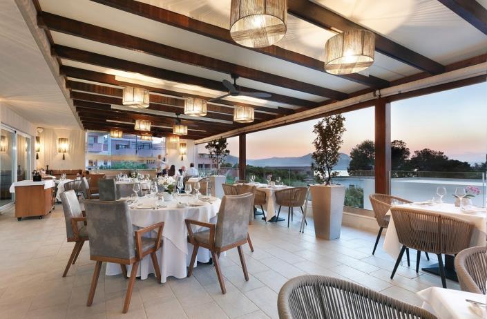 Image No.46-Maison de 30 chambres à vendre à Plaka