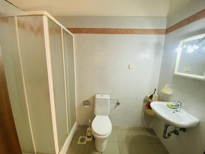 Image No.33-4 Bed Property for sale