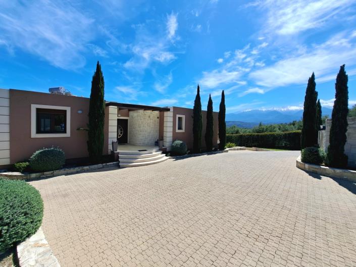 Image No.17-3 Bed Villa / Detached for sale