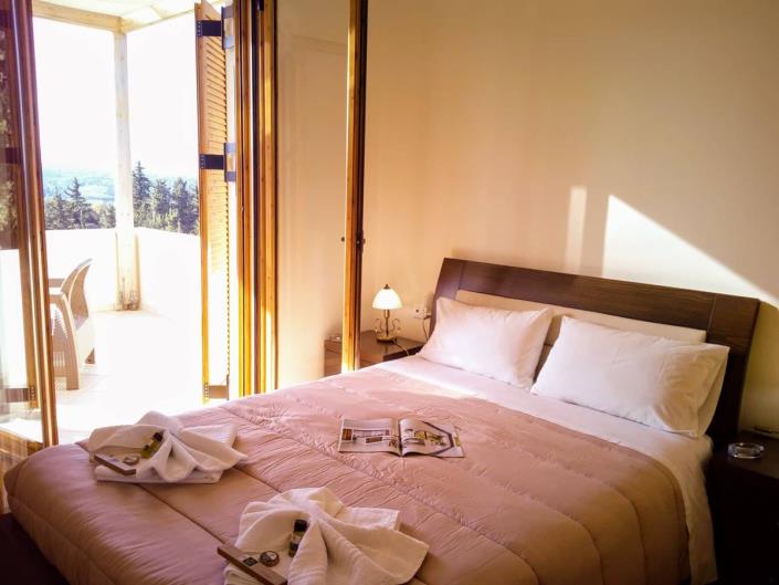 Image No.4-Villa de 6 chambres à vendre à Gavalohori