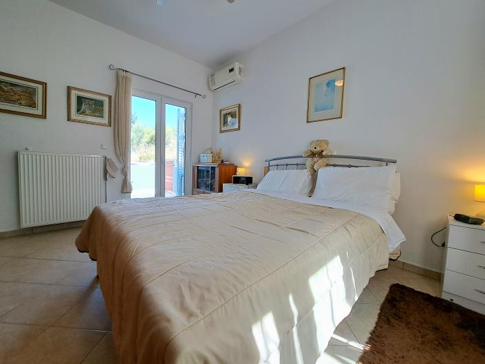 Image No.8-2 Bed House for sale