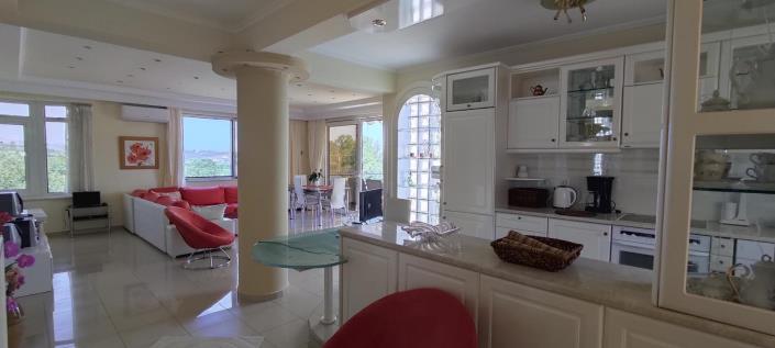 Image No.4-Appartement de 7 chambres à vendre à Perivolia