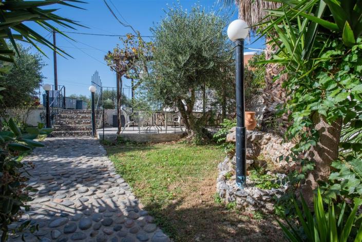 Image No.4-Maison de 5 chambres à vendre à Tavronitis