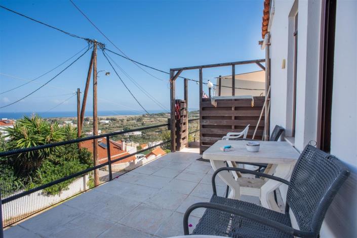 Image No.21-Maison de 5 chambres à vendre à Tavronitis