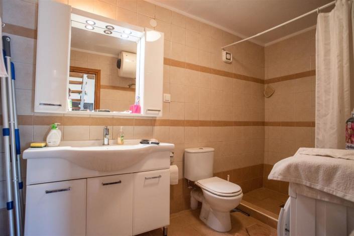 Image No.25-Maison de 5 chambres à vendre à Tavronitis