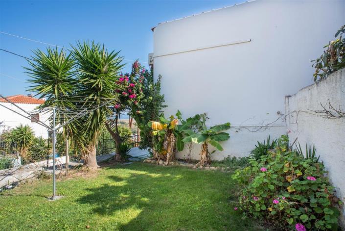 Image No.38-Maison de 5 chambres à vendre à Tavronitis