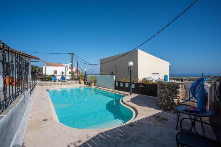 Image No.54-Maison de 5 chambres à vendre à Tavronitis