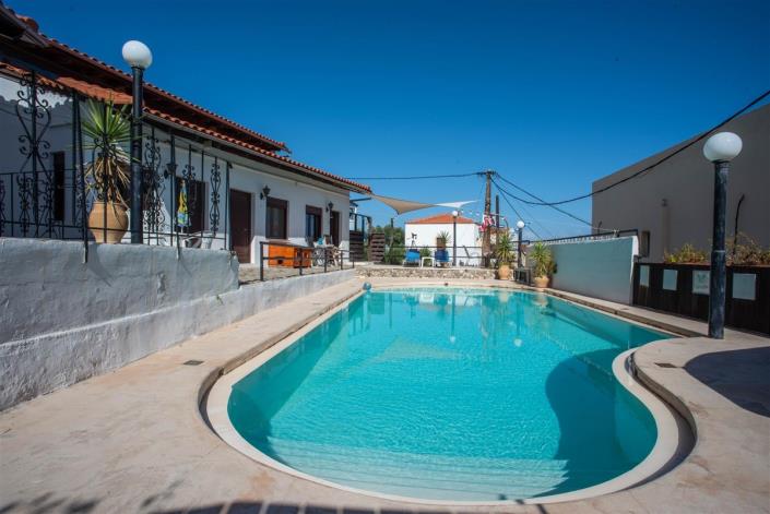 Image No.55-Maison de 5 chambres à vendre à Tavronitis