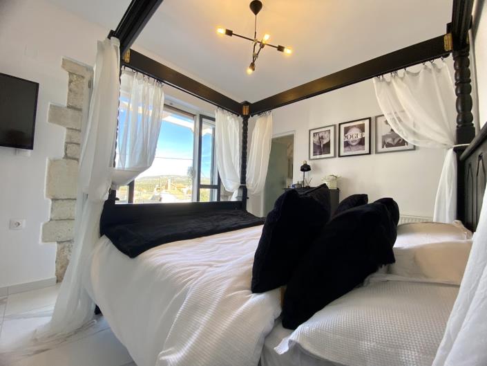 Image No.12-4 Bed Villa for sale