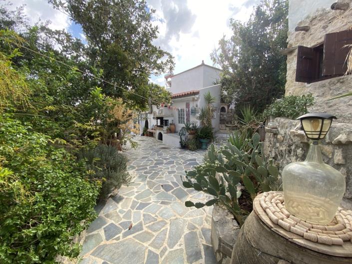 Image No.60-4 Bed Village House for sale