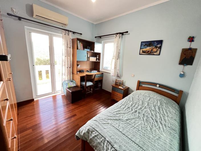 Image No.21-Maison de 5 chambres à vendre à Neo Chorio