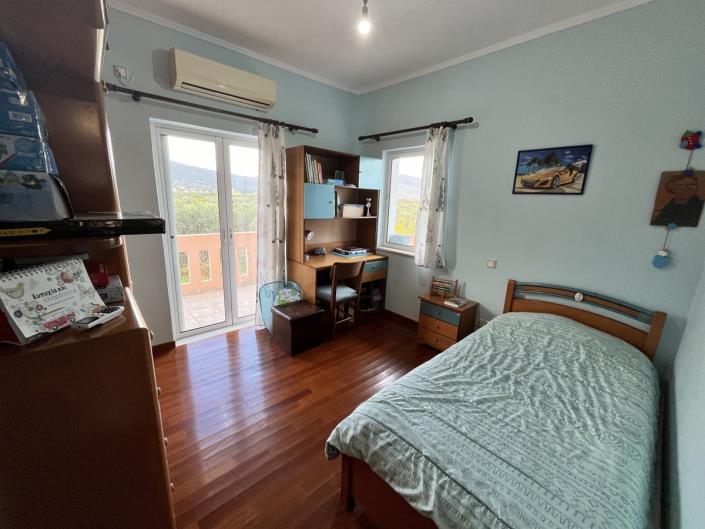 Image No.23-Maison de 5 chambres à vendre à Neo Chorio