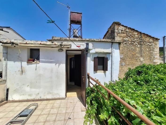 Image No.33-Maison de 4 chambres à vendre à Gavalohori