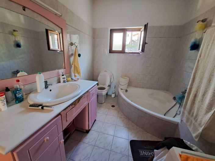 Image No.48-2 Bed Apartment for sale