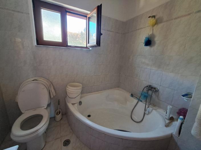 Image No.50-2 Bed Apartment for sale