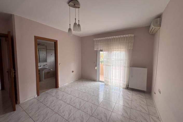 Image No.31-2 Bed House for sale