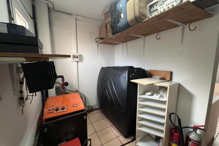 Image No.37-2 Bed House for sale