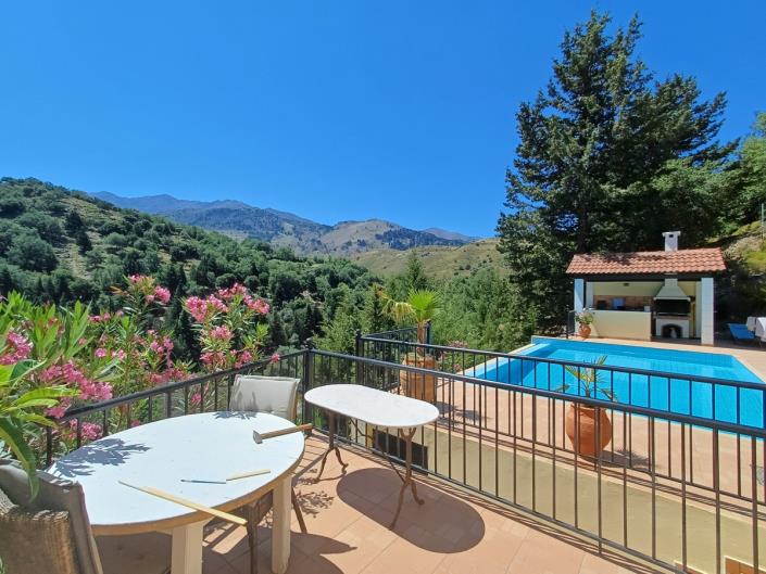 Image No.2-Maison de 2 chambres à vendre à Theriso