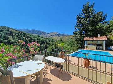 Villa-For-Sale-In-Theriso-Chania20240621_114656