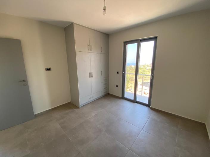 Image No.10-2 Bed Villa for sale