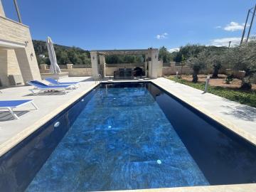 Stone-Villa-in-Almyrida-for-sale-image00002