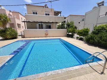 Vila-for-sale-in-Almirida-image00004