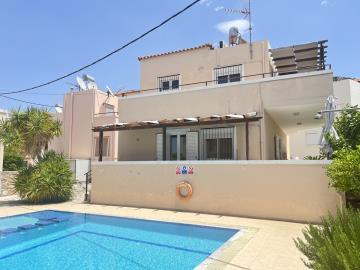 Vila-for-sale-in-Almirida-image00006
