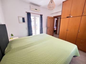 Vila-for-sale-in-Almirida-image00012