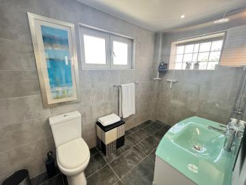 Vila-for-sale-in-Almirida-image00016