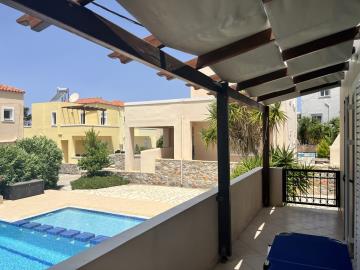 Vila-for-sale-in-Almirida-image00039