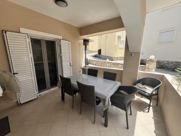 Vila-for-sale-in-Almirida-image00041