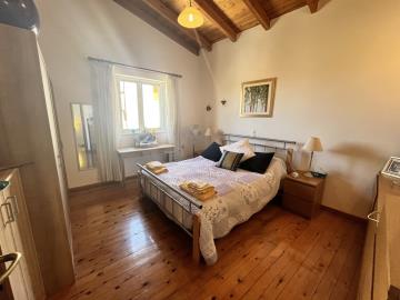 Vila-for-sale-in-Nio-ChorioIMG_8589-1