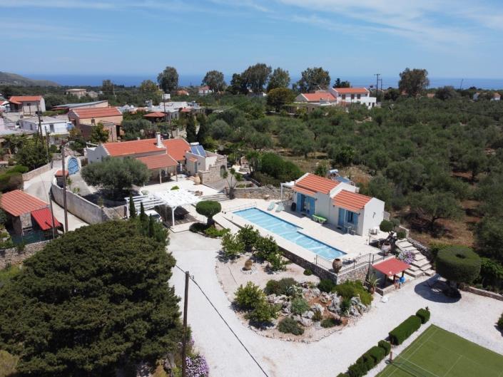 Image No.26-Villa / Détaché de 4 chambres à vendre à Paleloni