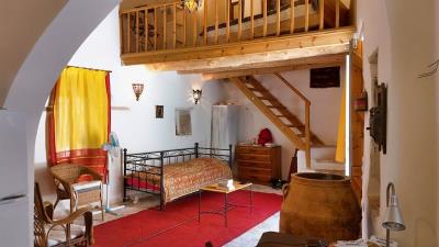 7be7099c6e8a44f3ad6d1803238a1929